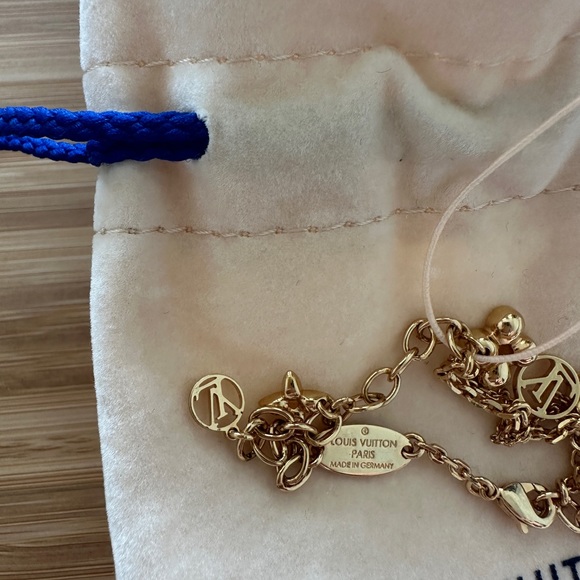 Louis Vuitton Blooming Bracelet - Authentic, only tried on. - Picture 3 of 8